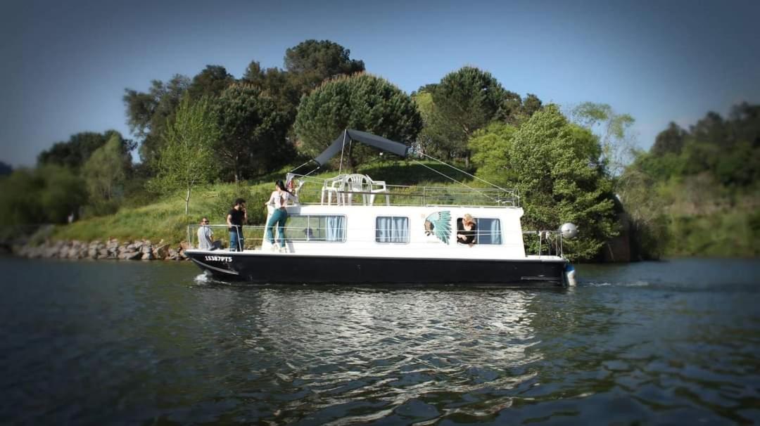 Hotel Douro Houseboats Marco de Canavezes Esterno foto
